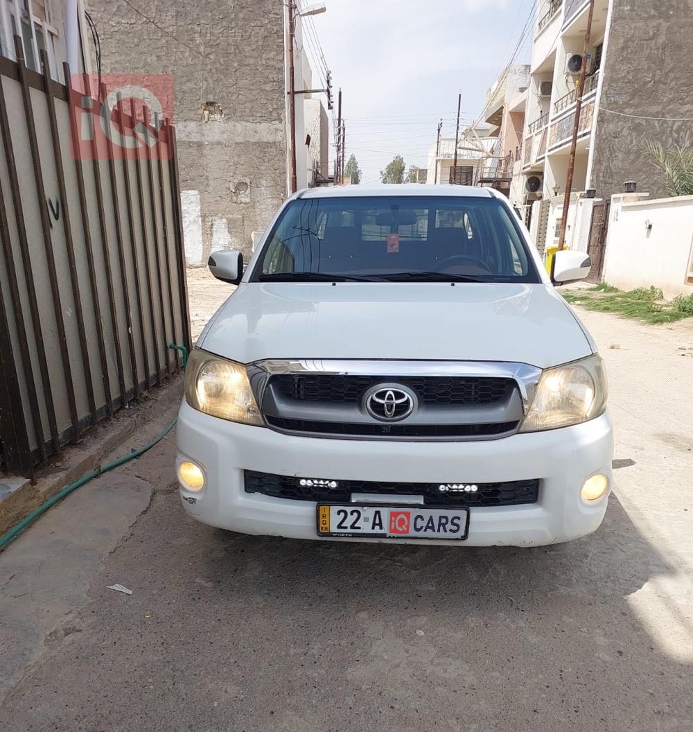 تويوتا هايلوكس